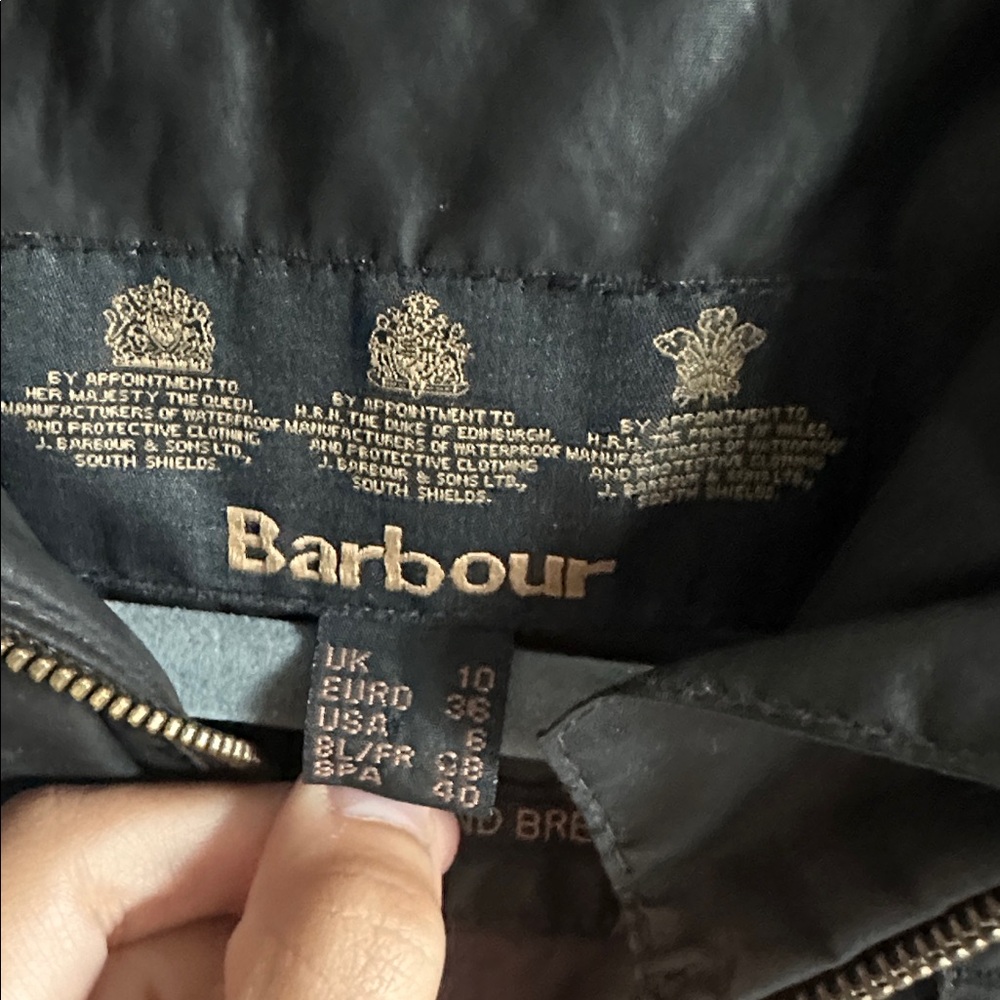 Barbour Women's wax like  Jacket size US 6 - Picture 5 of 9